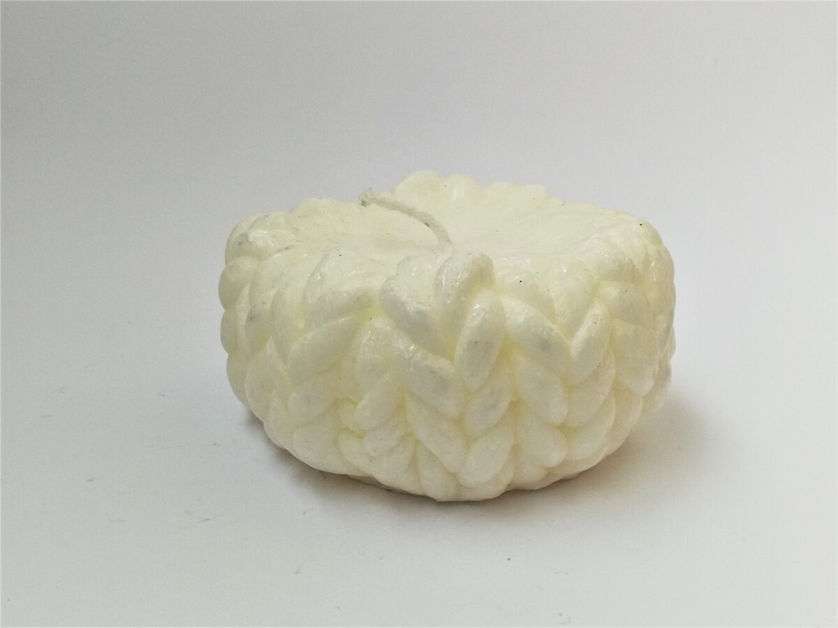 Knitted candle "Little Coziness"/ white - nature friendly - no box