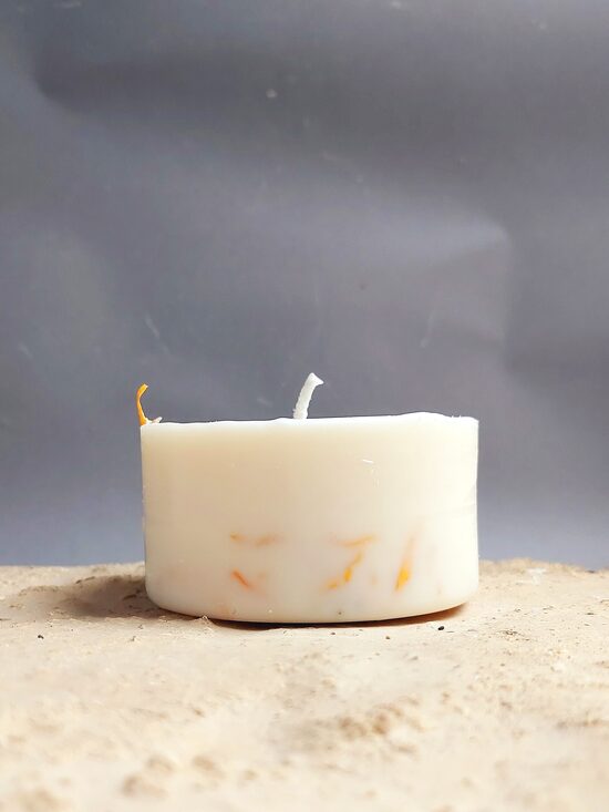 Natural Soy Wax Candle “Botanica” with Lemongrass Essential Oil – Latvian Design Gift (small size)