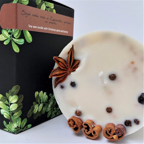 Soy wax candle with Christmas spices and aroma - L size